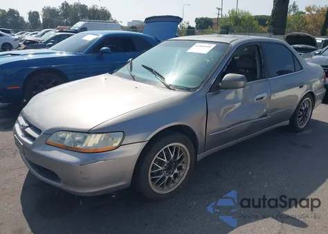 2000 Honda Accord 2.3 Ex from USA, damaged, VIN JHMCG668XYC020984